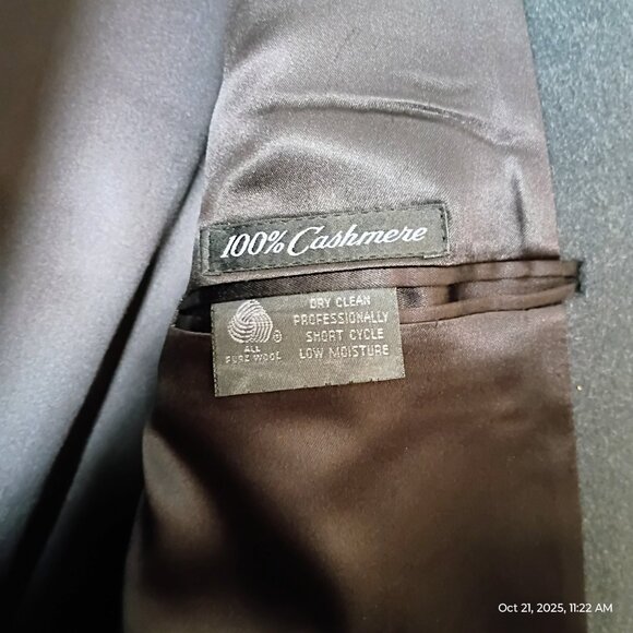 Dior Cashmere Overcoat - Picture 6 of 6